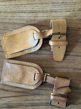 Louis Vuitton Vachetta Luggage Tag and Poignet - Lot of 2